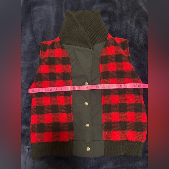 Woolrich Reversible Vest - Picture 5 of 7